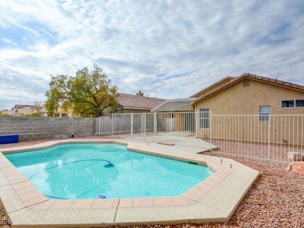 2300 Steinke Lane, Las Vegas, NV 89108
