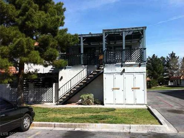 1028 Willow Tree Drive, Unit D, Las Vegas, NV 89128