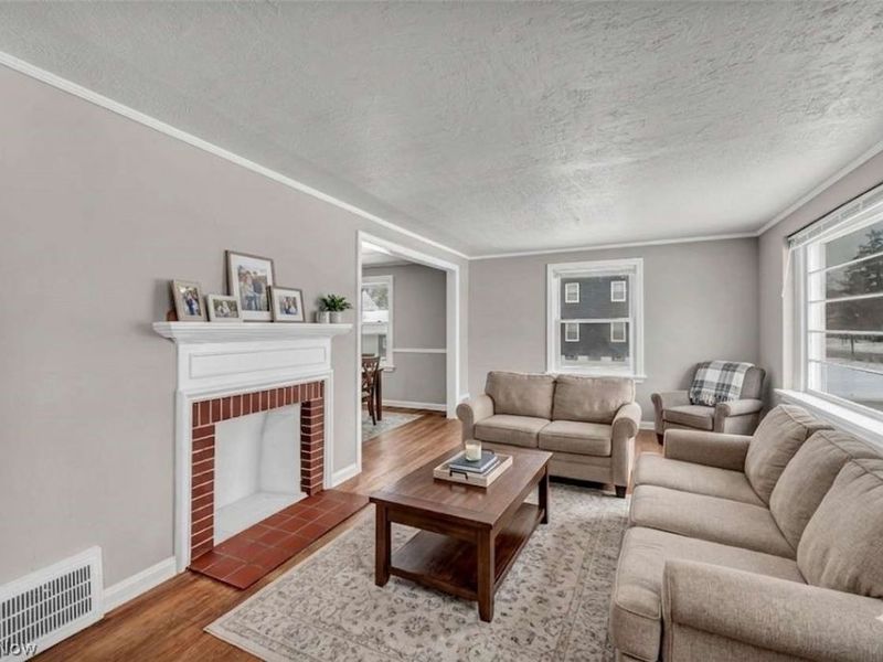 610 E 266th Street, Euclid, OH 44132 Photo 3