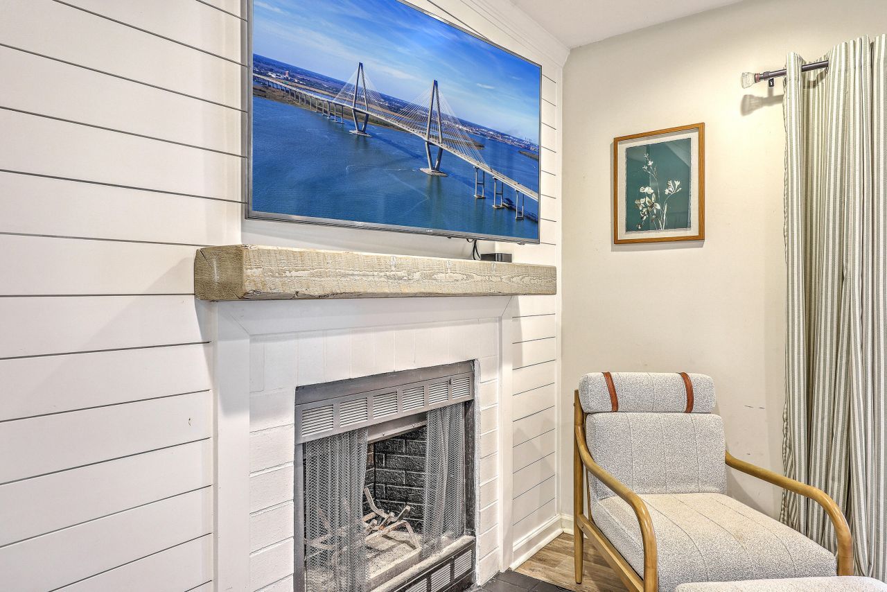 1054 Anna Knapp Boulevard Photo 17