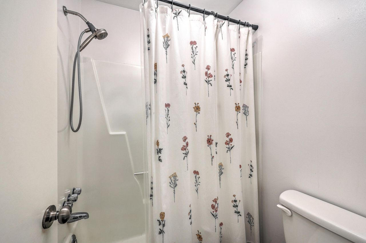 1054 Anna Knapp Boulevard Photo 28