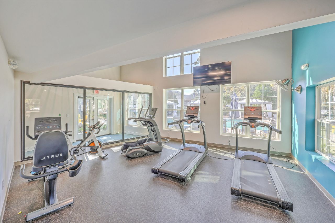 1054 Anna Knapp Boulevard Photo 33