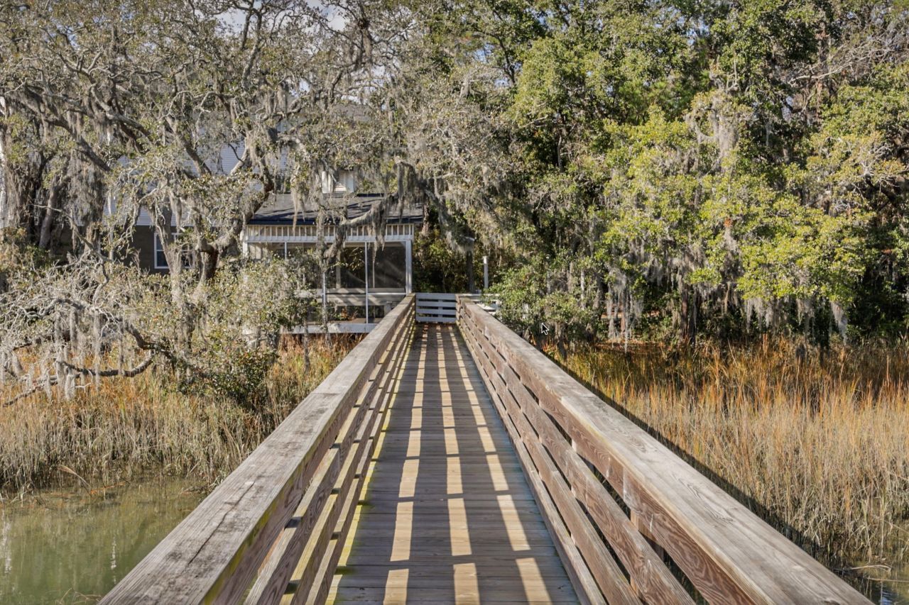 1054 Anna Knapp Boulevard Photo 44