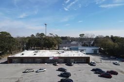 5640 Rivers Avenue photo 4