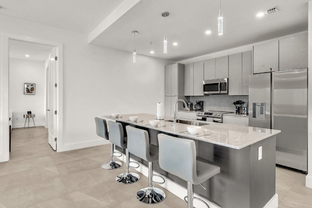 2100 Miami Road, Unit 403, Fort Lauderdale, FL 33316 Photo