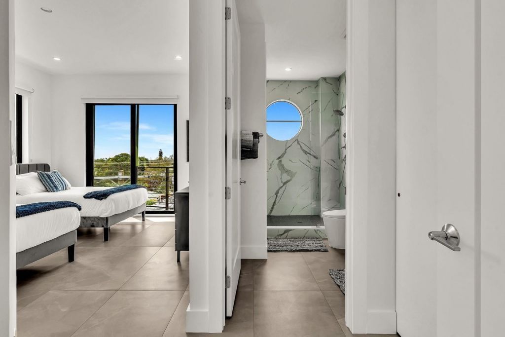 2100 Miami Road, Unit 403, Fort Lauderdale, FL 33316 Photo