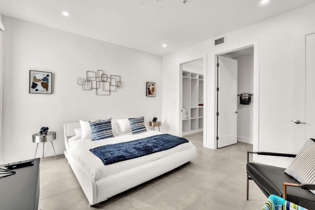 2100 Miami Road, Unit 403, Fort Lauderdale, FL 33316 Photo