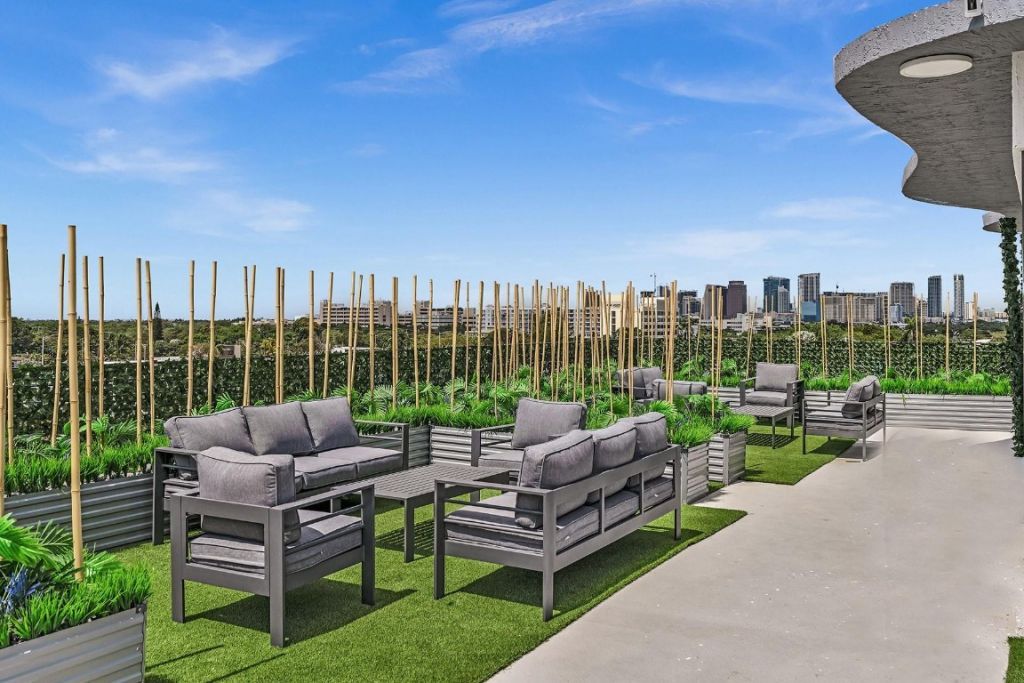 2100 Miami Road, Unit 403, Fort Lauderdale, FL 33316 Photo