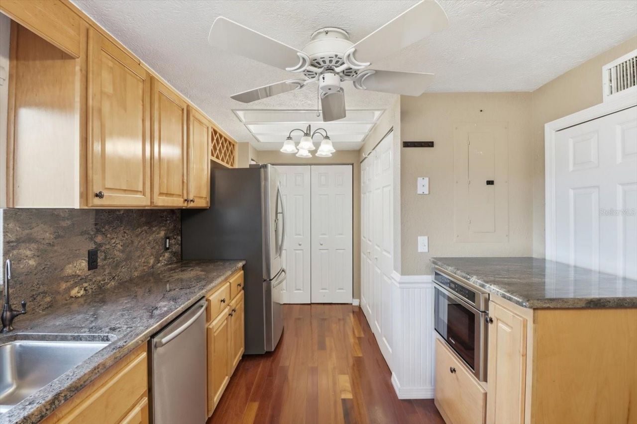 5415 Riverside Drive, Yankeetown, FL 34498 Photo