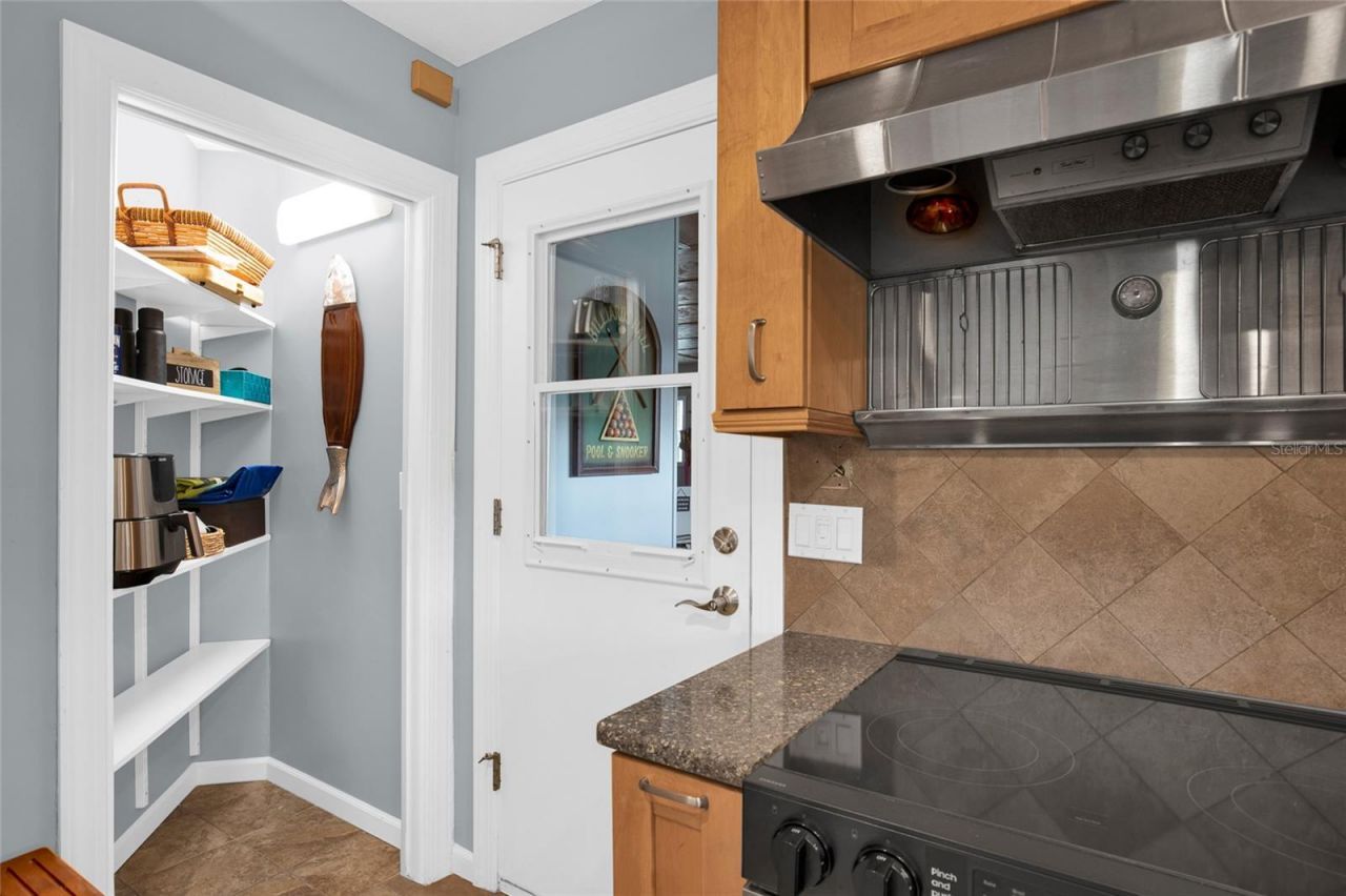 4121 S Roosevelt Point, Homosassa, FL 34448 Photo