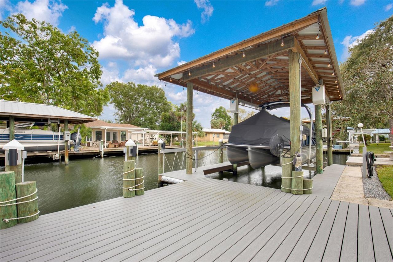 4121 S Roosevelt Point, Homosassa, FL 34448 Photo