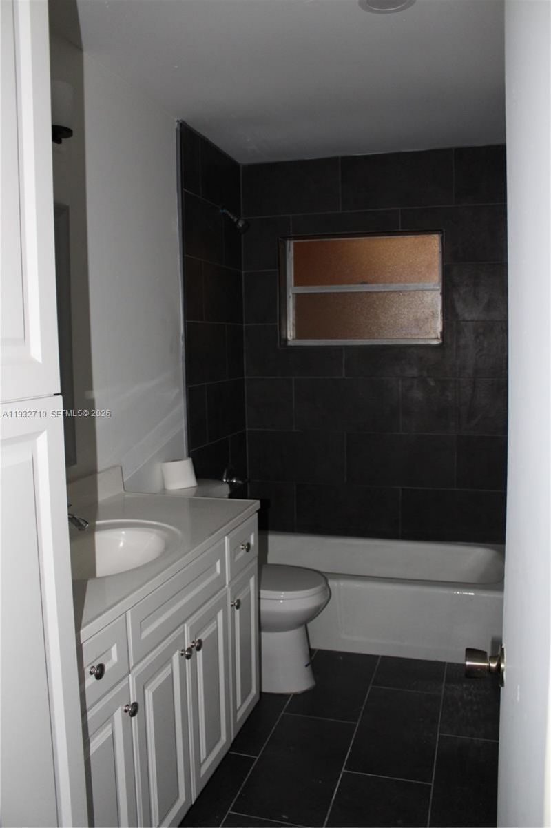 5140 SW 40th Ave, Unit 3C, Dania Beach, FL 33314 Photo