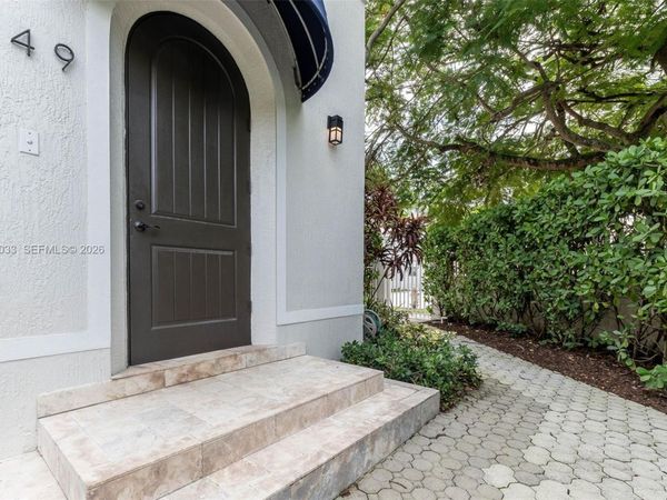 349 Madeira Ave, Unit 349, Coral Gables, FL 33134