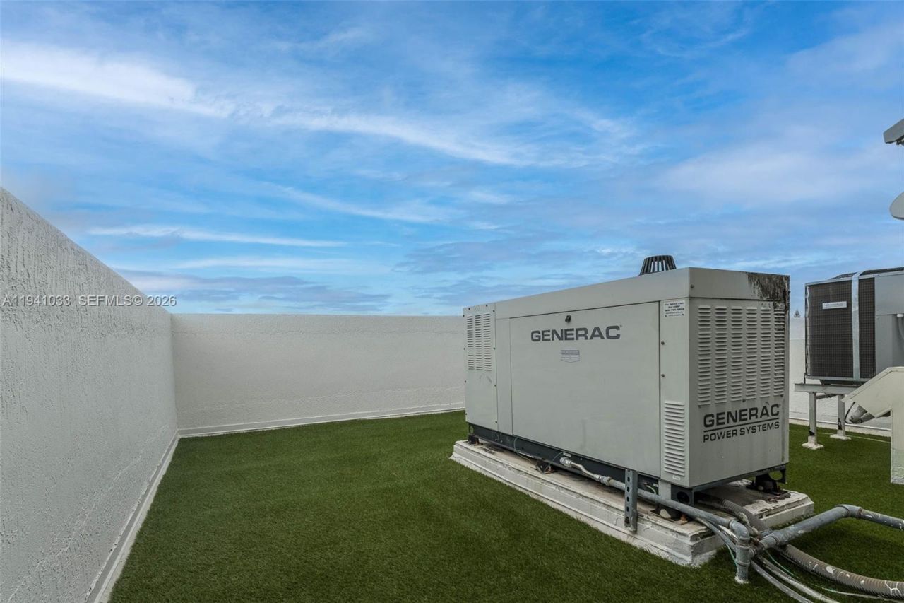 349 Madeira Ave, Unit 349, Coral Gables, FL 33134 Photo