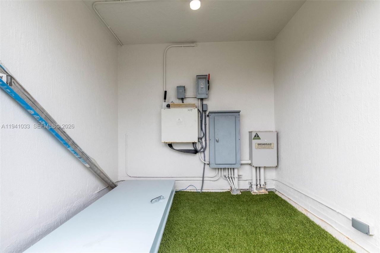 349 Madeira Ave, Unit 349, Coral Gables, FL 33134 Photo