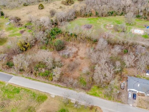 208 W 9th Street, Kemp, TX 75143