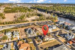 801 Bluffview Dr. photo 4