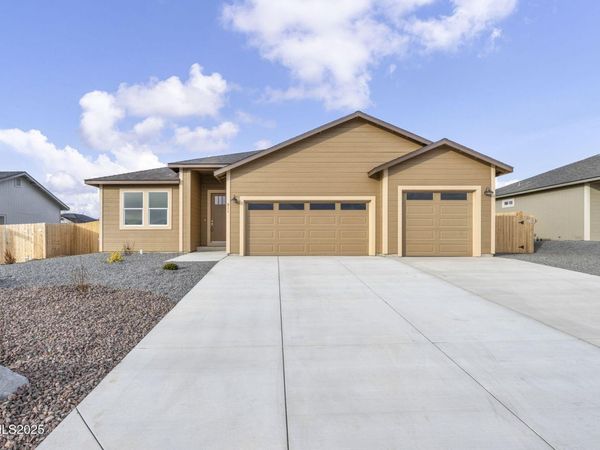 911 Saltbrush Road, Dayton, NV 89403