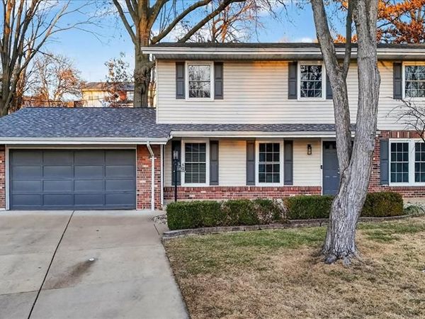 1254 Bonheur Drive, St Louis, MO 63146