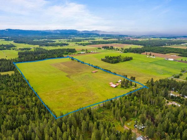 4800 W Gibson Dahl Rd, Clayton, WA 99110