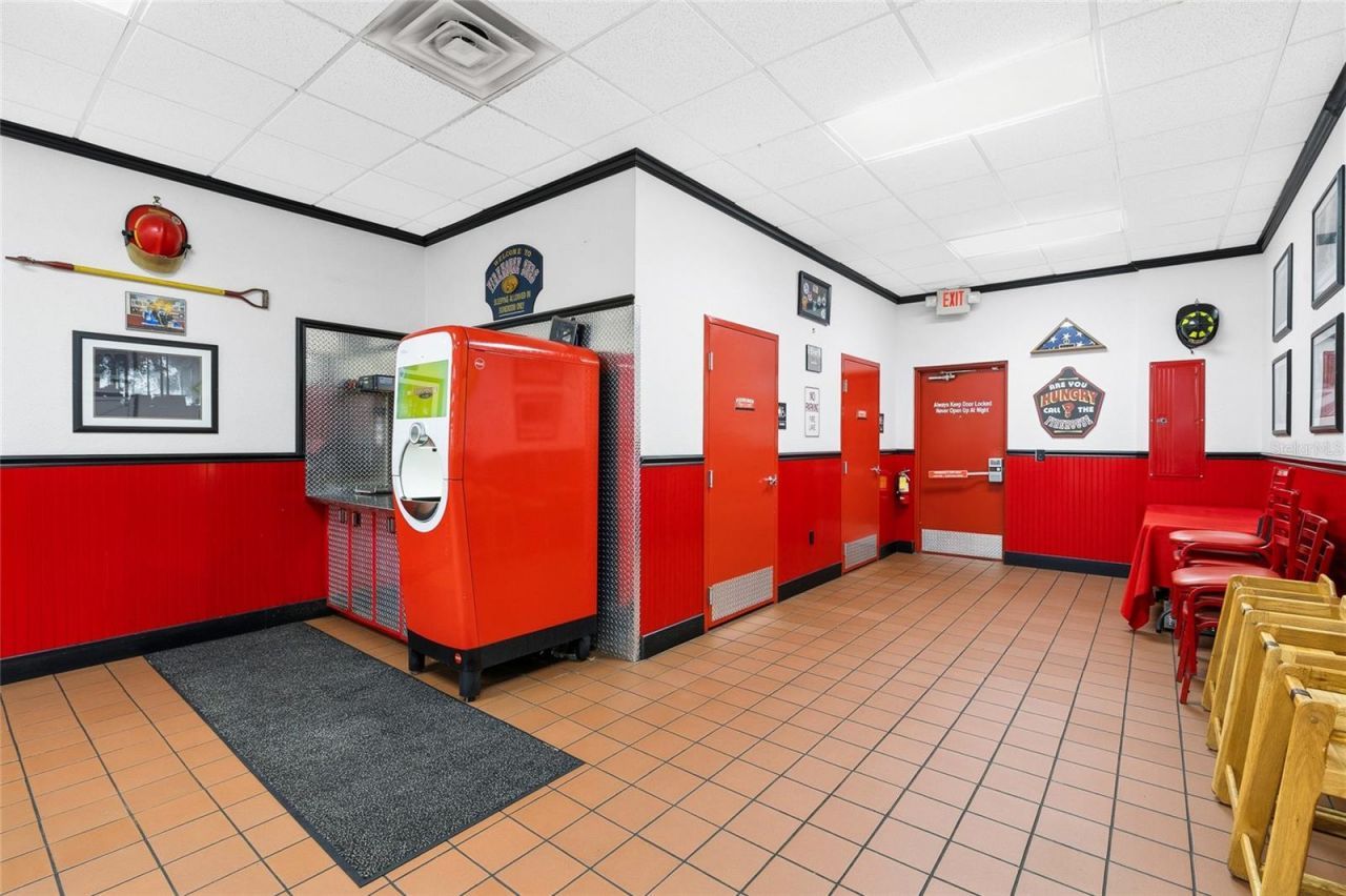 18500 Veterans Boulevard, Unit 4, Port Charlotte, FL 33954 Photo