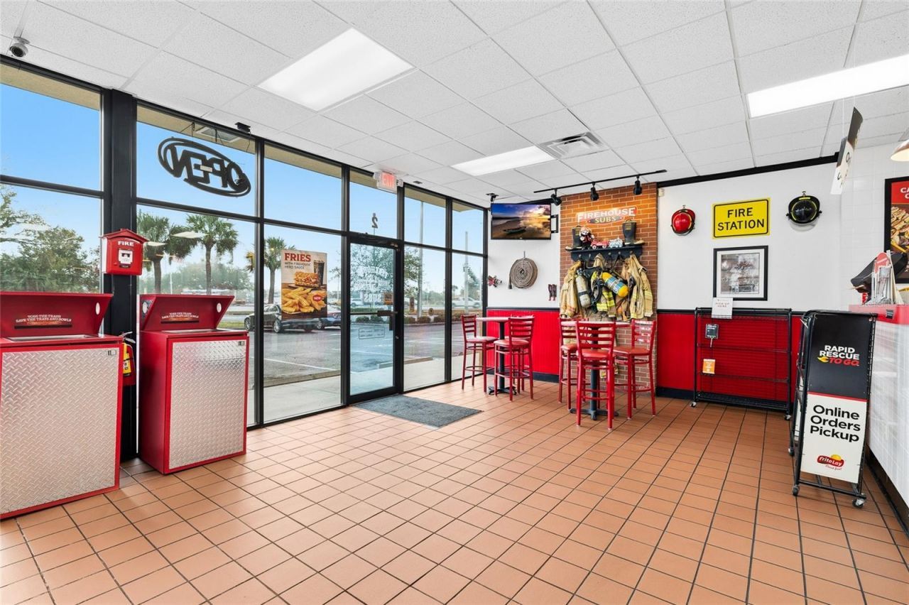 18500 Veterans Boulevard, Unit 4, Port Charlotte, FL 33954 Photo