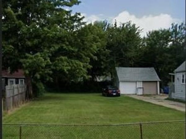 23564 Bolam Avenue, Warren, MI 48089