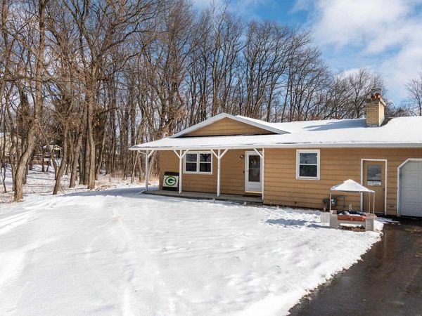 N6646 Fawn Circle, Pardeeville, WI 53954
