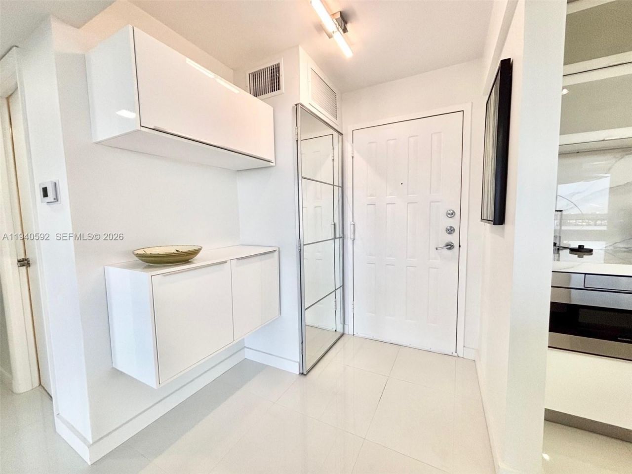200 Leslie Dr, Unit 831, Hallandale Beach, FL 33009 Photo
