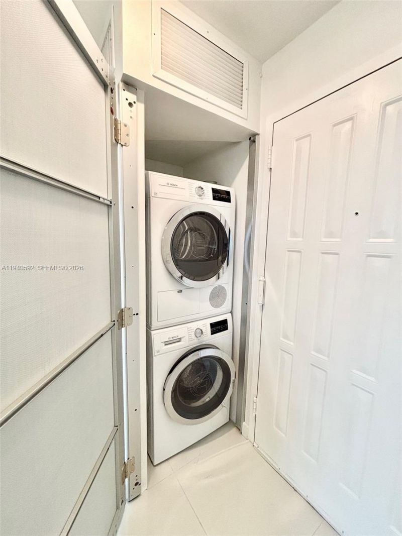 200 Leslie Dr, Unit 831, Hallandale Beach, FL 33009 Photo