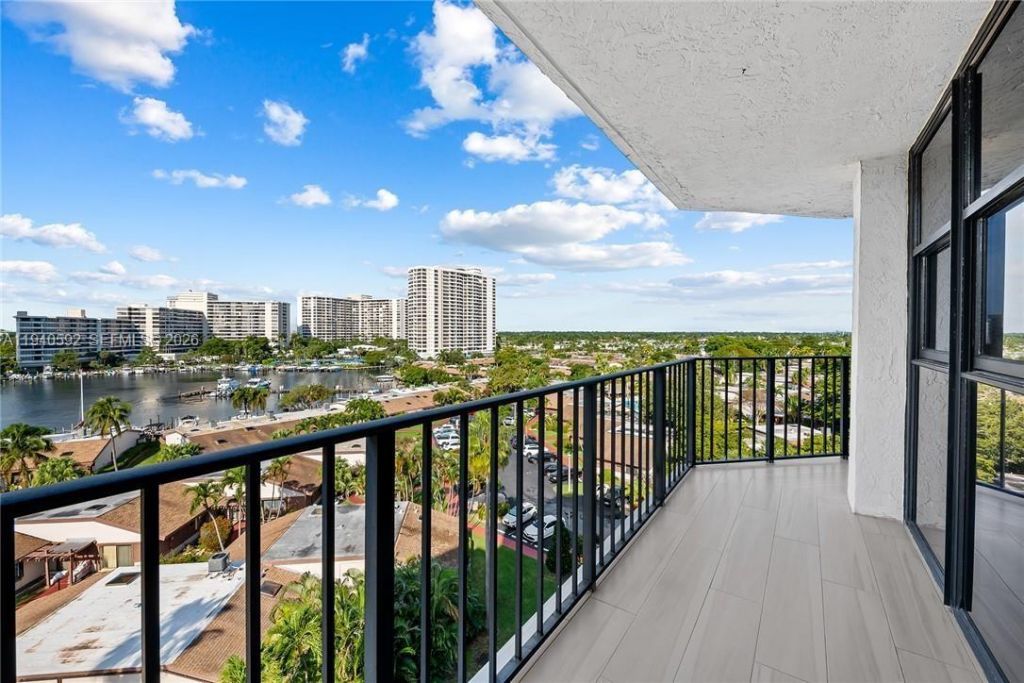 200 Leslie Dr, Unit 831, Hallandale Beach, FL 33009 Photo