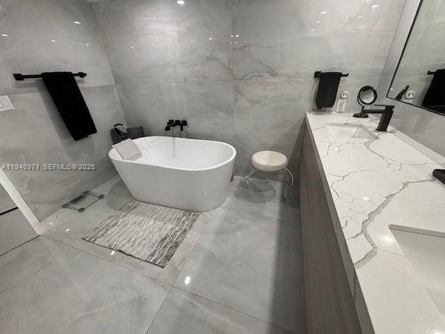 19707 Turnberry Way, Unit 23J, Aventura, FL 33180 Photo