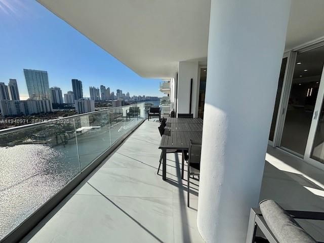 19707 Turnberry Way, Unit 23J, Aventura, FL 33180 Photo