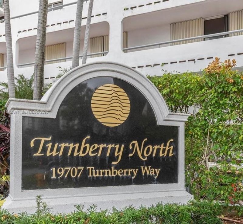 19707 Turnberry Way, Unit 23J, Aventura, FL 33180 Photo