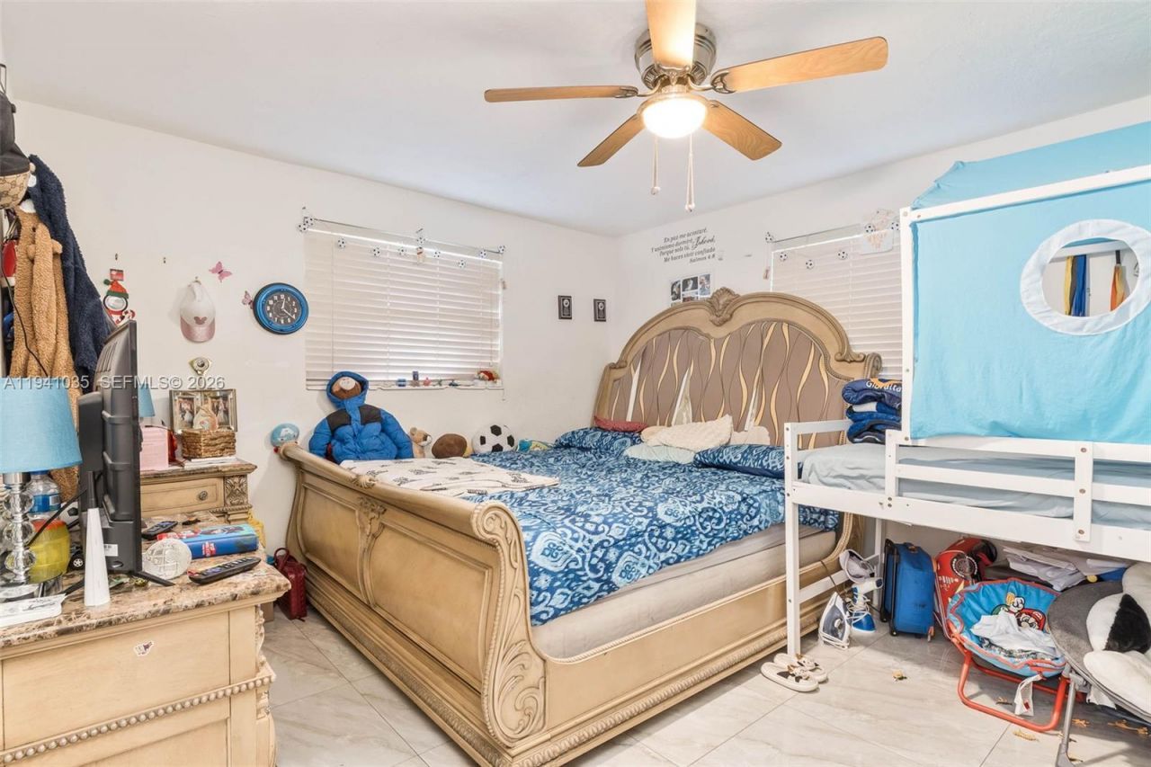 827 NW 73rd St, Miami, FL 33150 Photo