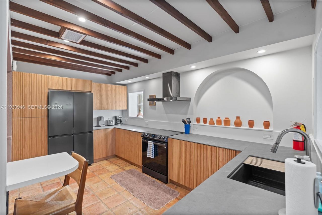 1344 Seabreeze Blvd, Fort Lauderdale, FL 33316 Photo