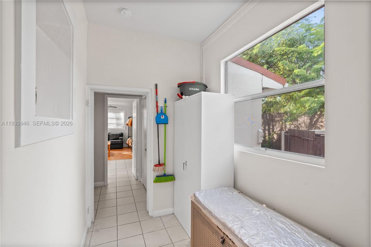 1344 Seabreeze Blvd, Fort Lauderdale, FL 33316 Photo