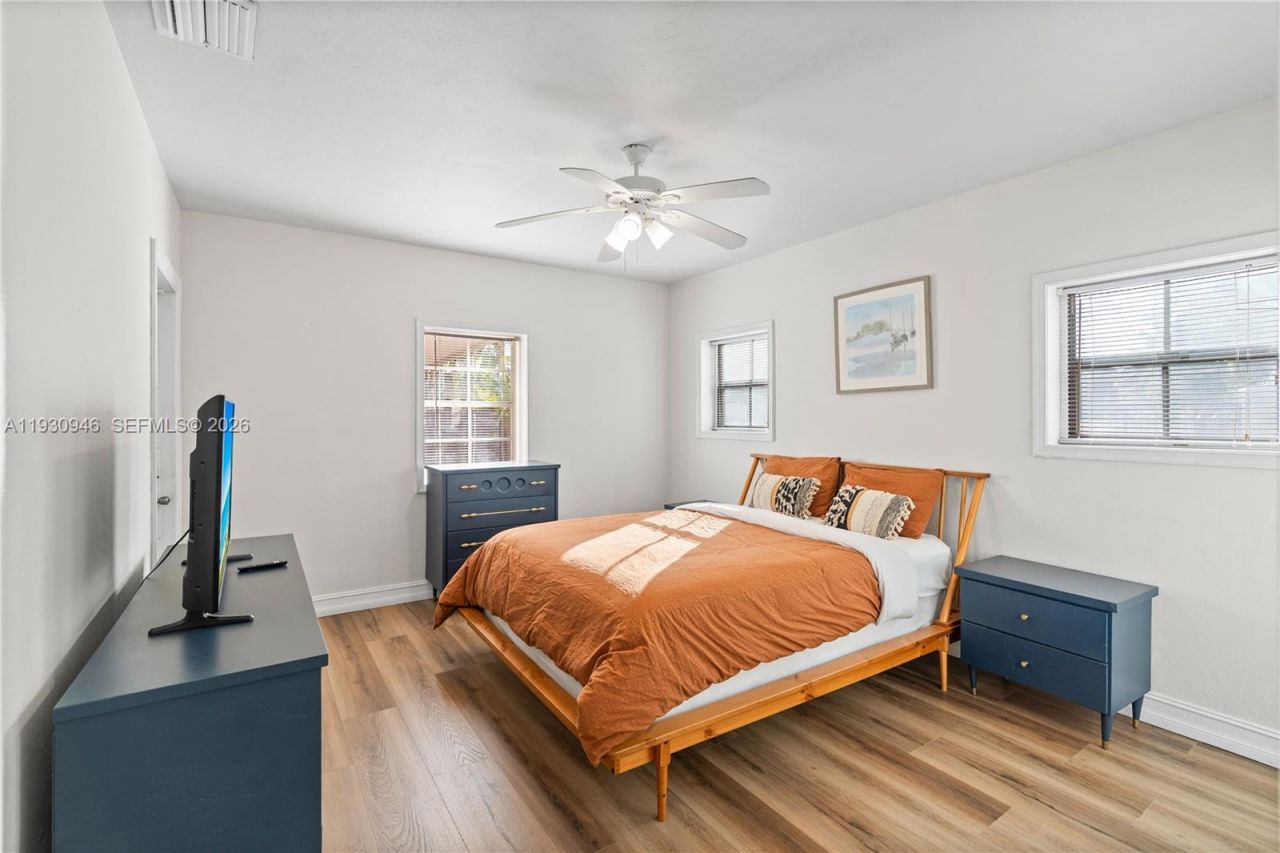 1344 Seabreeze Blvd, Fort Lauderdale, FL 33316 Photo