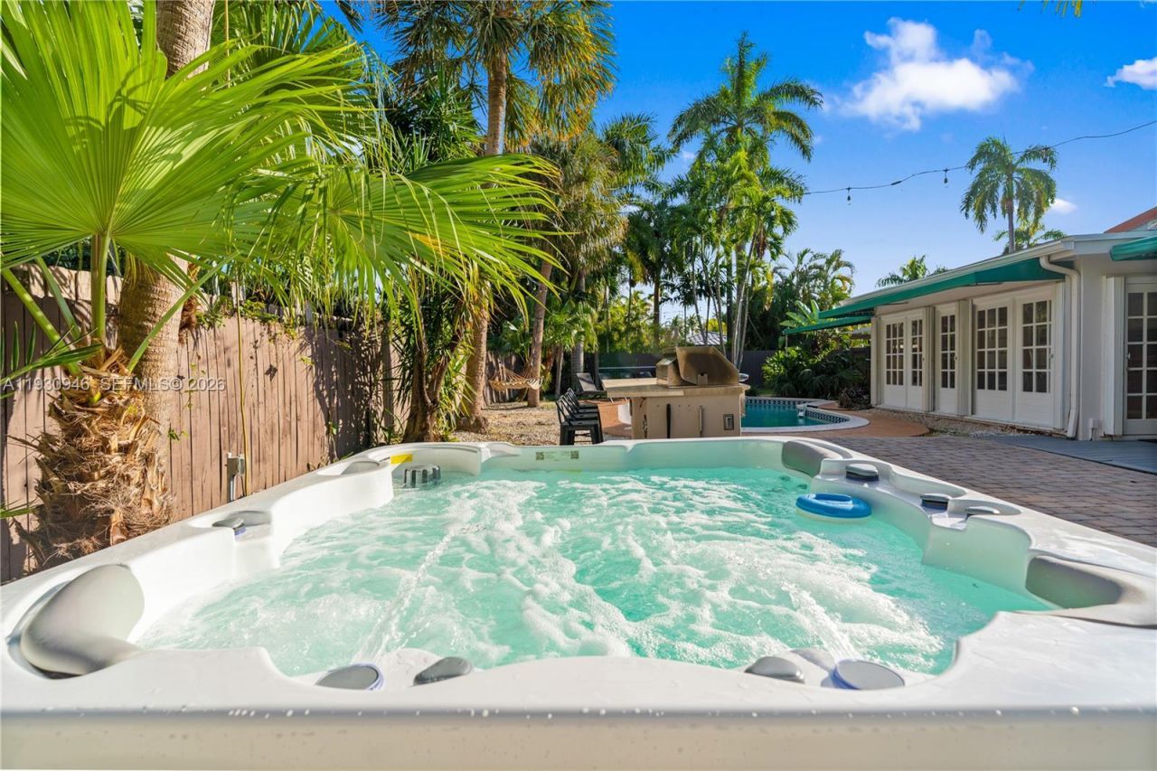 1344 Seabreeze Blvd, Fort Lauderdale, FL 33316 Photo