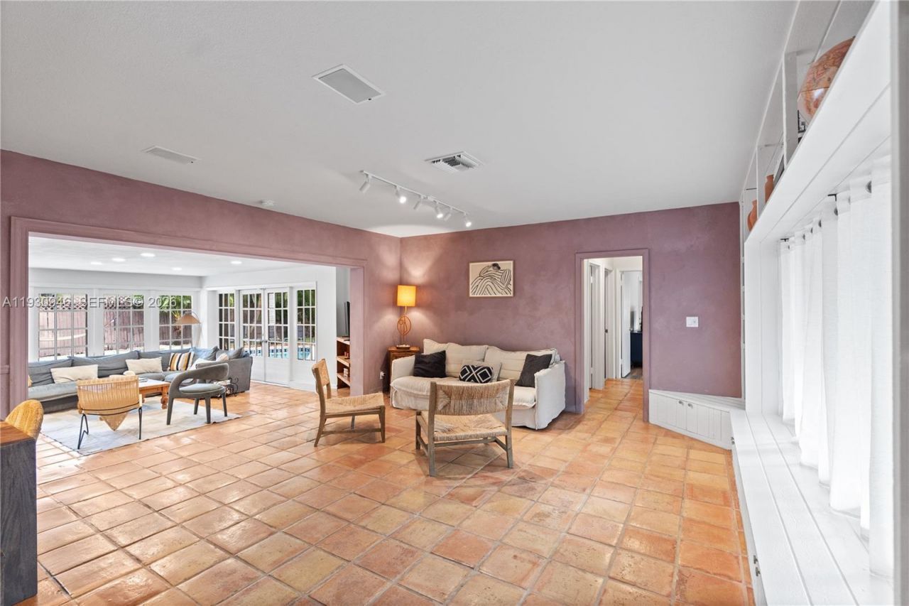 1344 Seabreeze Blvd, Fort Lauderdale, FL 33316 Photo