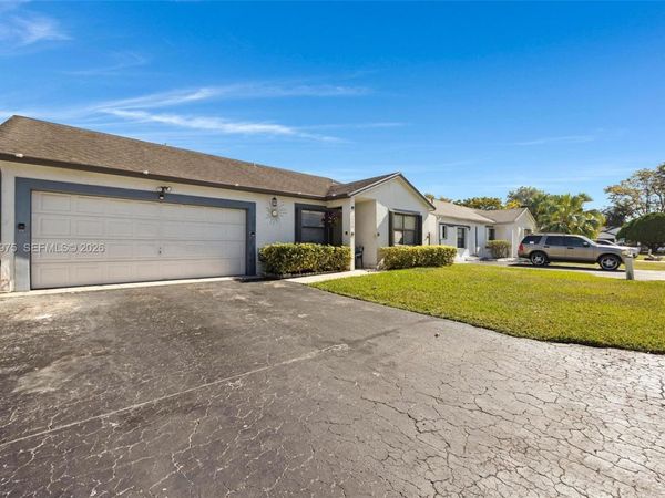 13525 SW 115th Pl, Miami, FL 33176