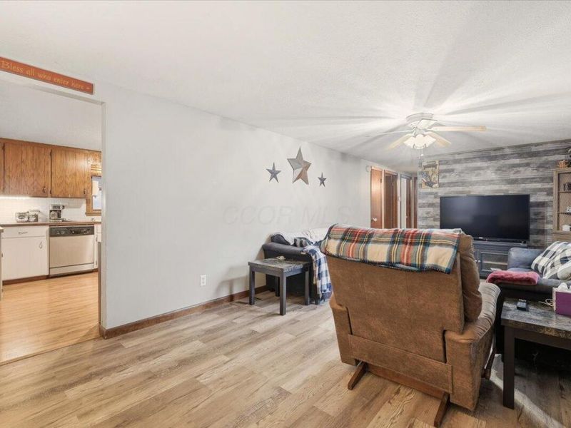 6 Adena Court, Fredericktown, OH 43019 Photo 3