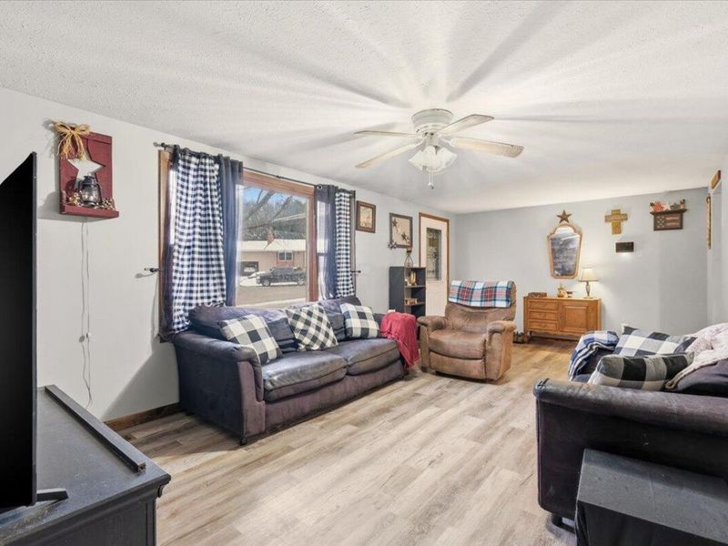 6 Adena Court, Fredericktown, OH 43019 Photo 4