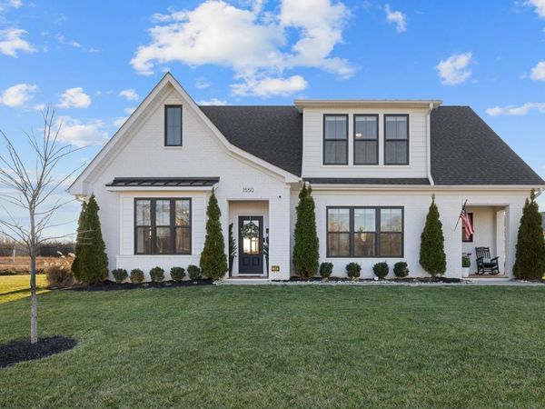 1550 Shalom St, Murfreesboro, TN 37128