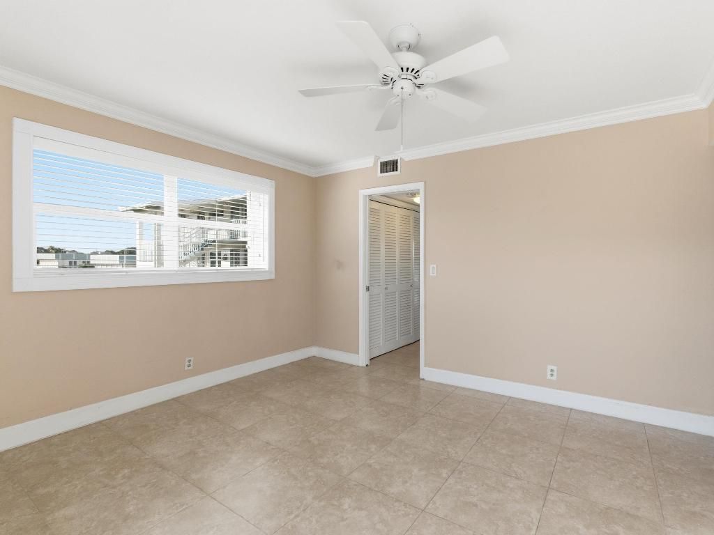 530 Horizons E, Unit 205, Boynton Beach, FL 33435 Photo