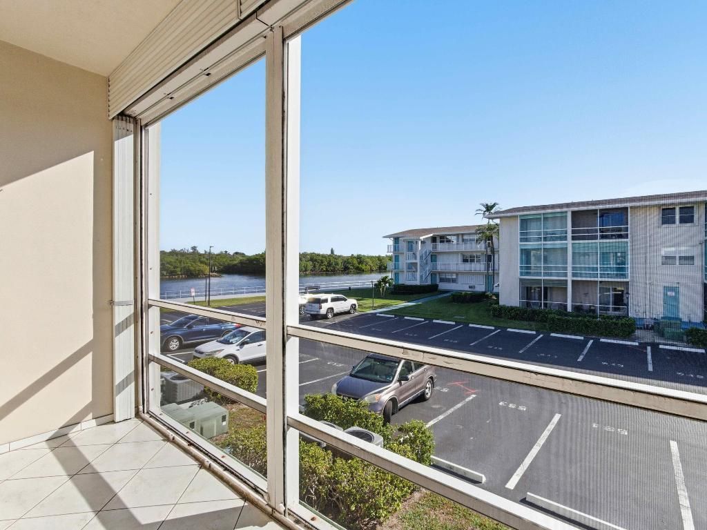 530 Horizons E, Unit 205, Boynton Beach, FL 33435 Photo