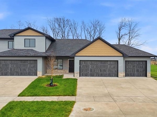 1902 Croell Ave, Tiffin, IA 52340