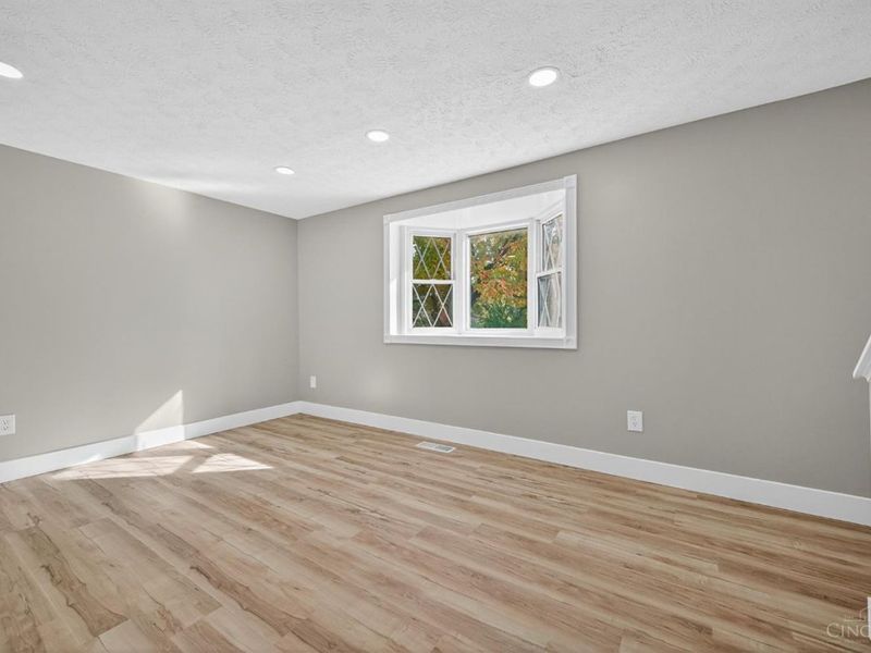 12161 Birchgrove Court, Colerain Township, OH 45251 Photo 7