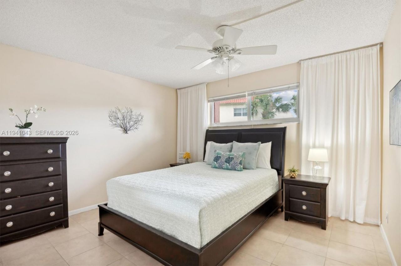 Please Call For Address, Unit 203, Pembroke Pines, FL 33025 Photo