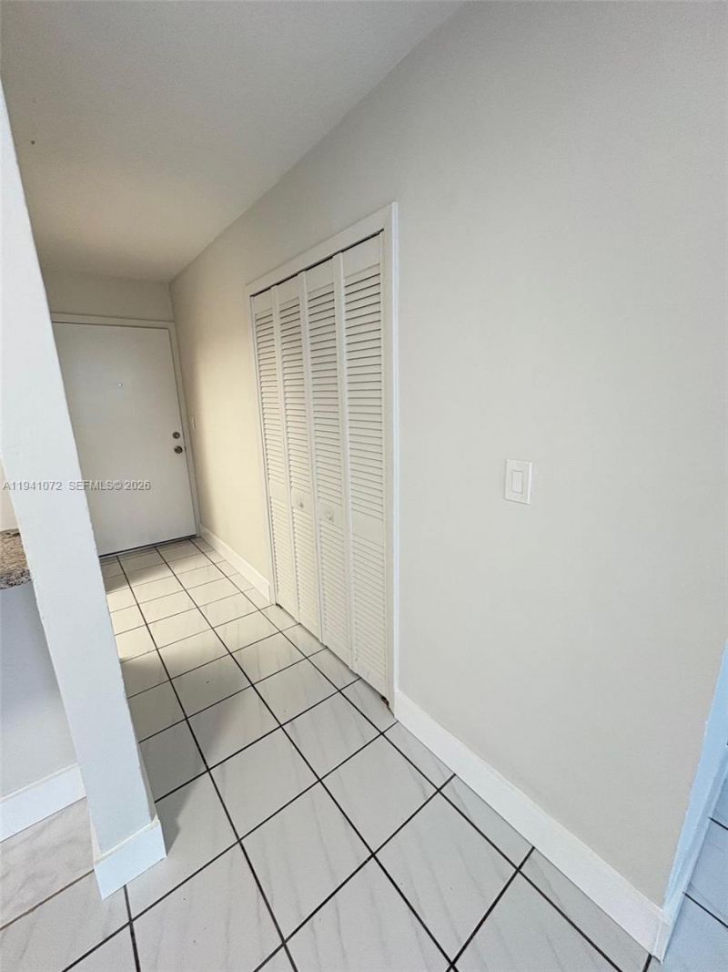 505 NE 30th St, Unit 506, Miami, FL 33137 Photo
